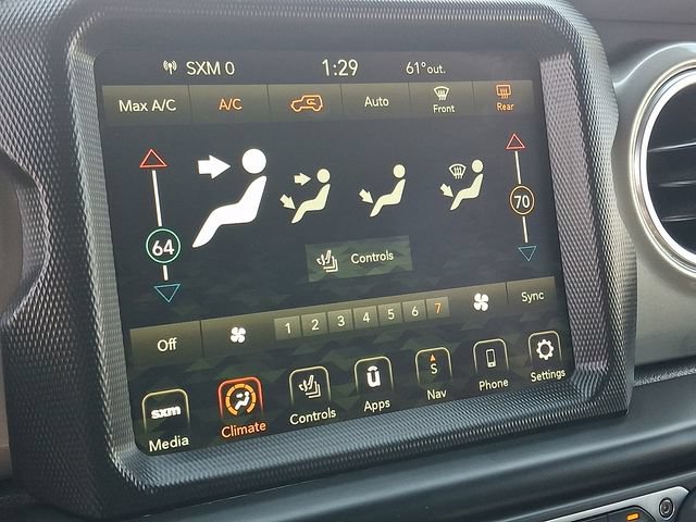 Used 2022 Jeep Wrangler Unlimited Sahara w/ LED Lighting Group AWD/4WD image 16