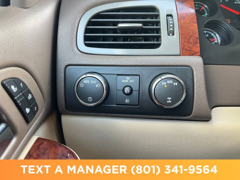 Used 2011 GMC Yukon XL SLT w/ SLT-2 Equipment Package image 15