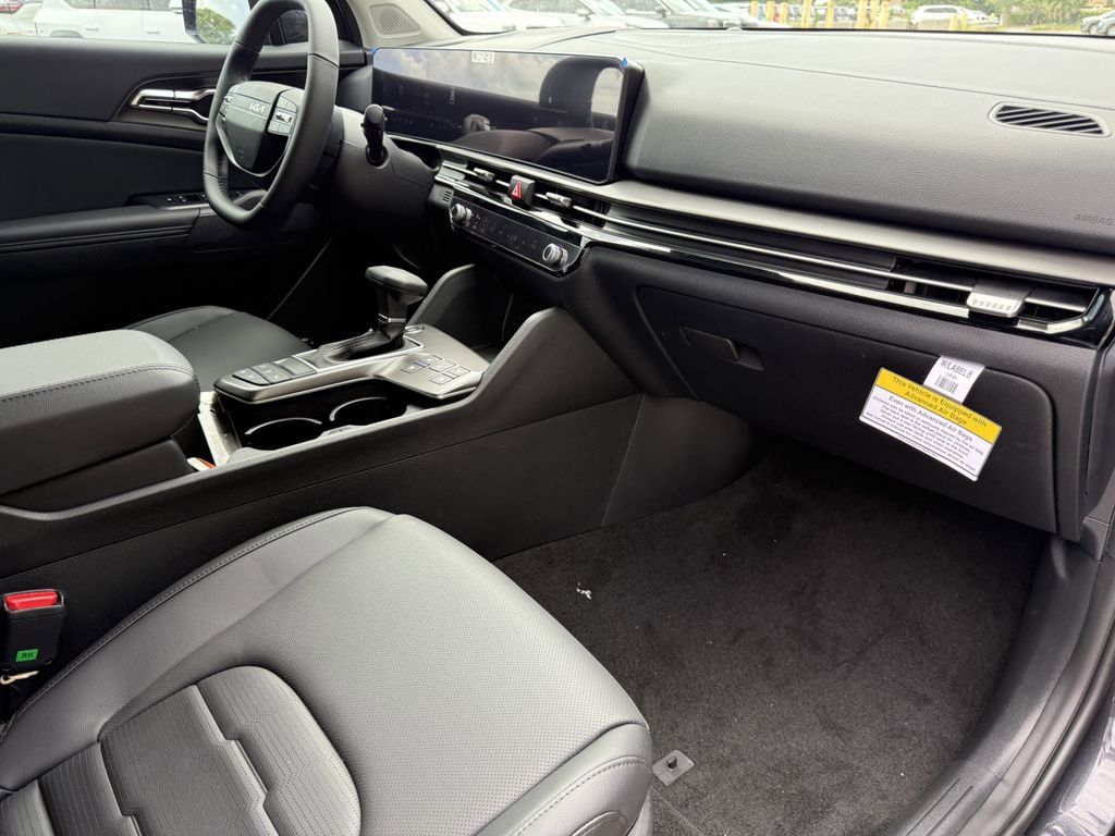 New 2026 Kia Sportage SX FWD image 14