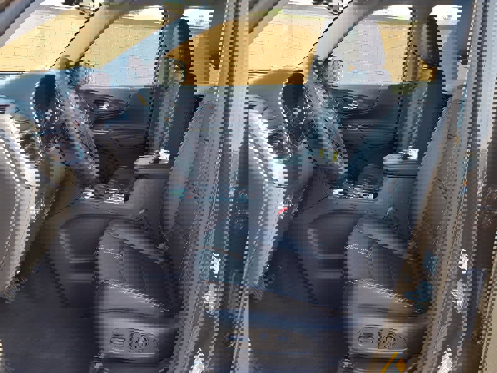 Used 2024 Chevrolet Equinox Premier image 26