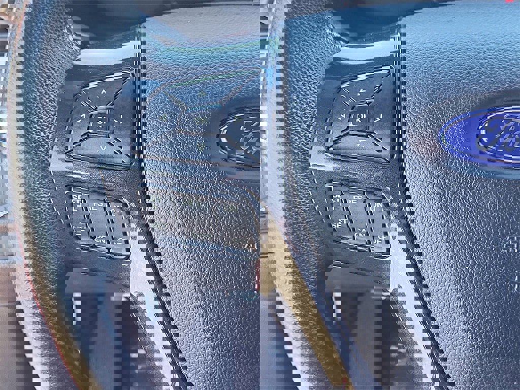 Used 2017 Ford Explorer XLT w/ Equipment Group 202A image 21