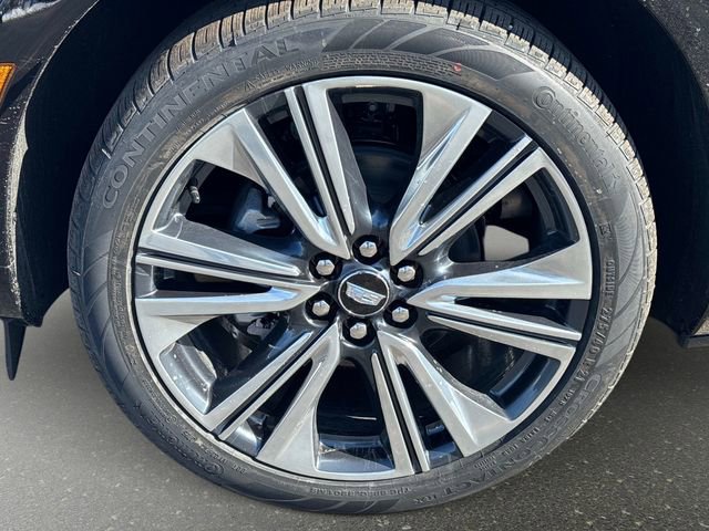 New 2026 Cadillac Optiq Luxury 2 image 9