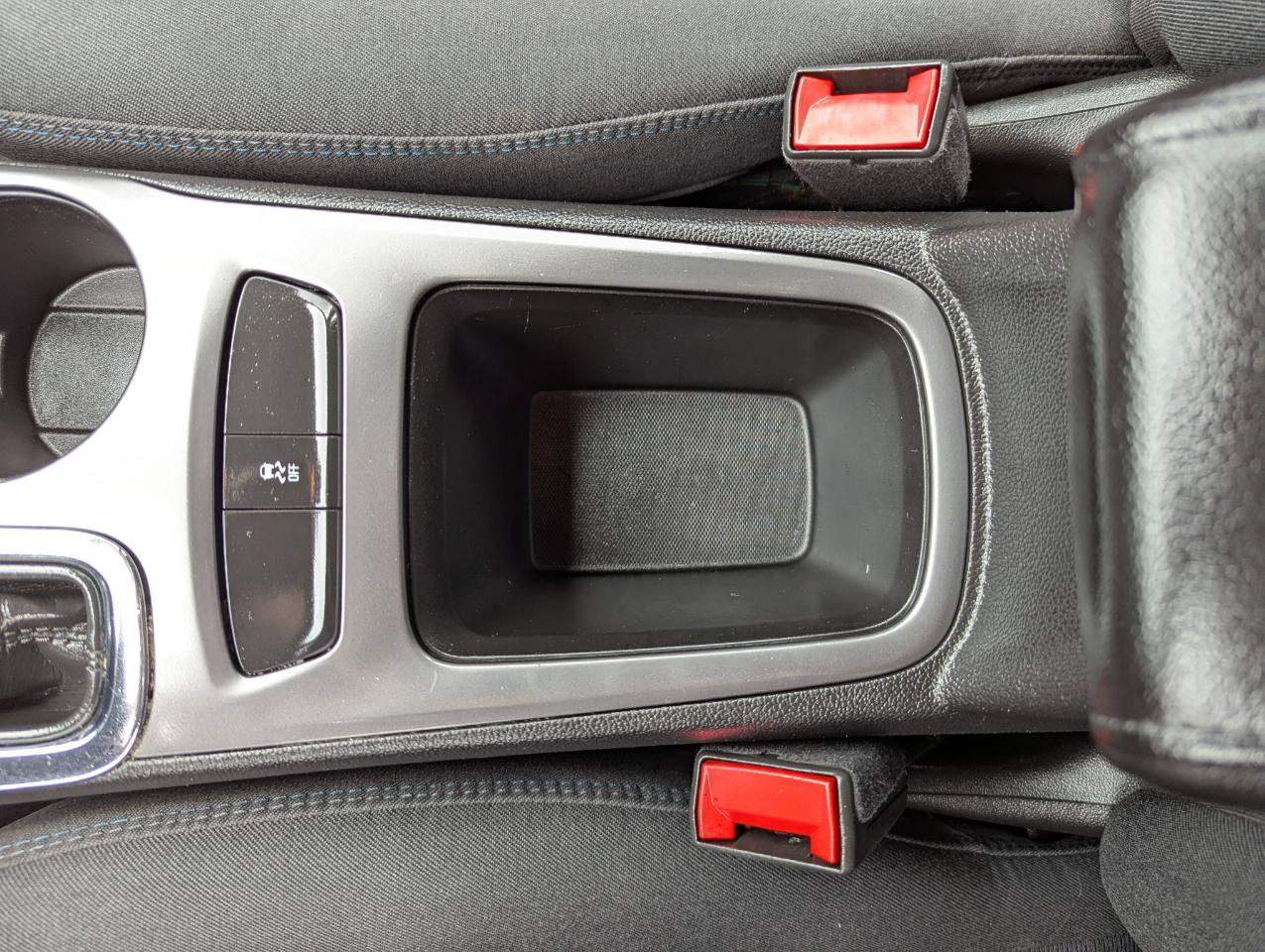 Used 2018 Chevrolet Cruze LT FWD image 25