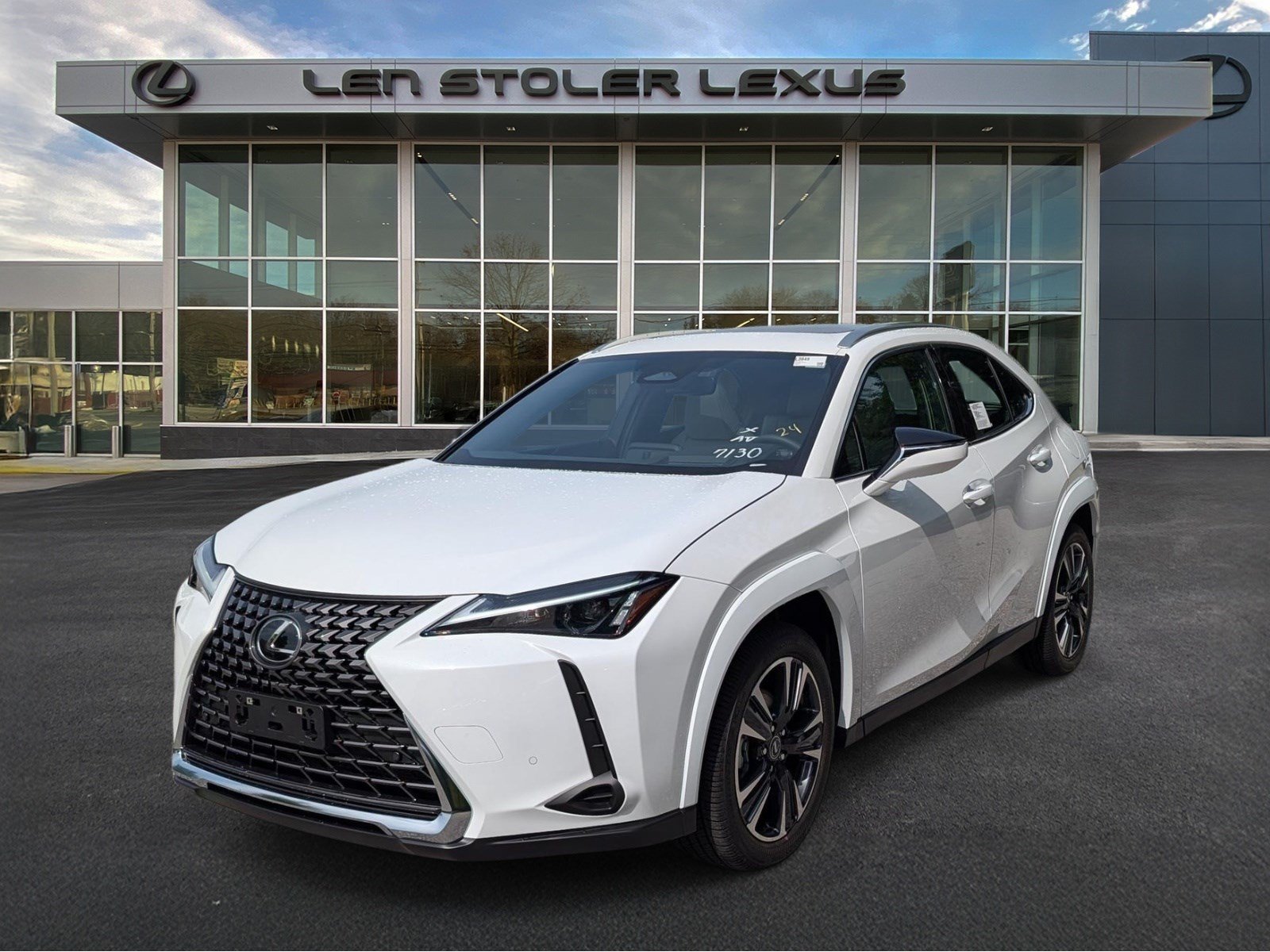 New 2026 Lexus UX 300h AWD image 4