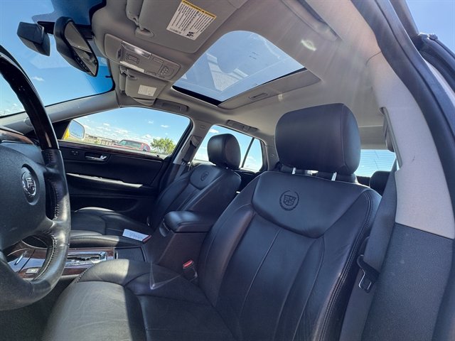 Used 2011 Cadillac DTS Premium FWD image 8