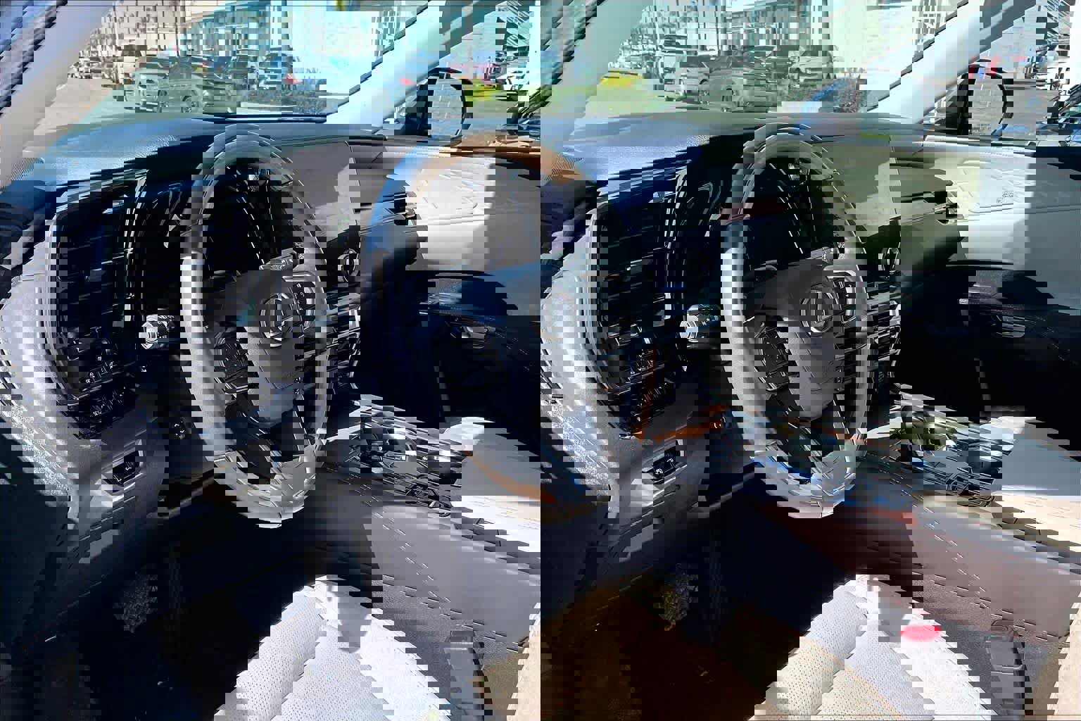 Used 2024 Lexus RX 350 Luxury w/ Convenience Package image 18