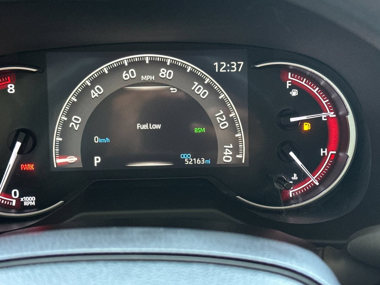 Used 2024 Toyota RAV4 XLE FWD image 25