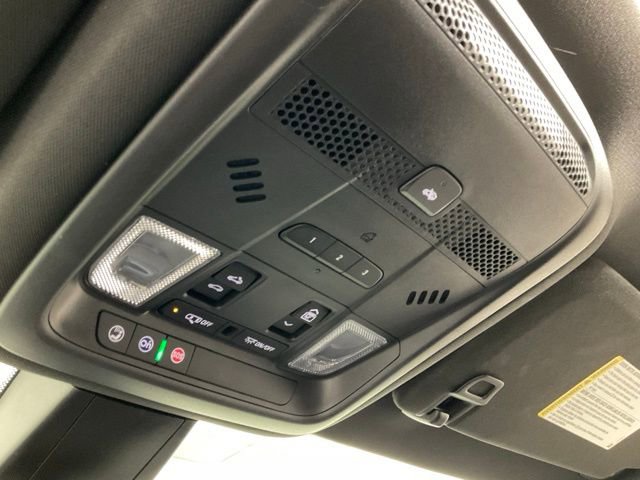 Used 2024 Cadillac XT6 Premium Luxury image 21