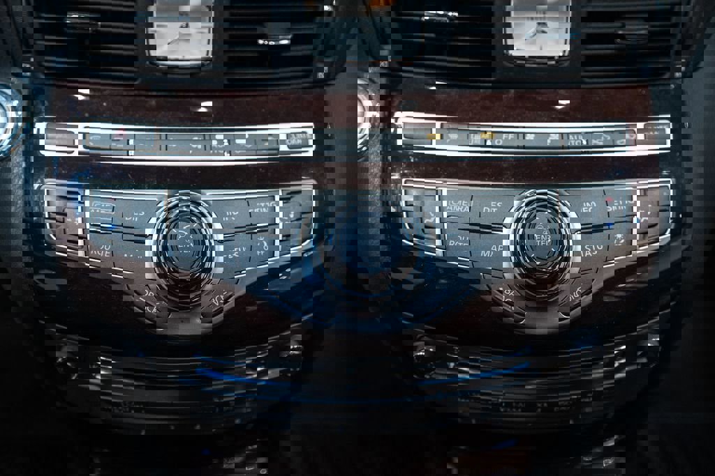 Used 2015 INFINITI Q70 L 3.7 image 22