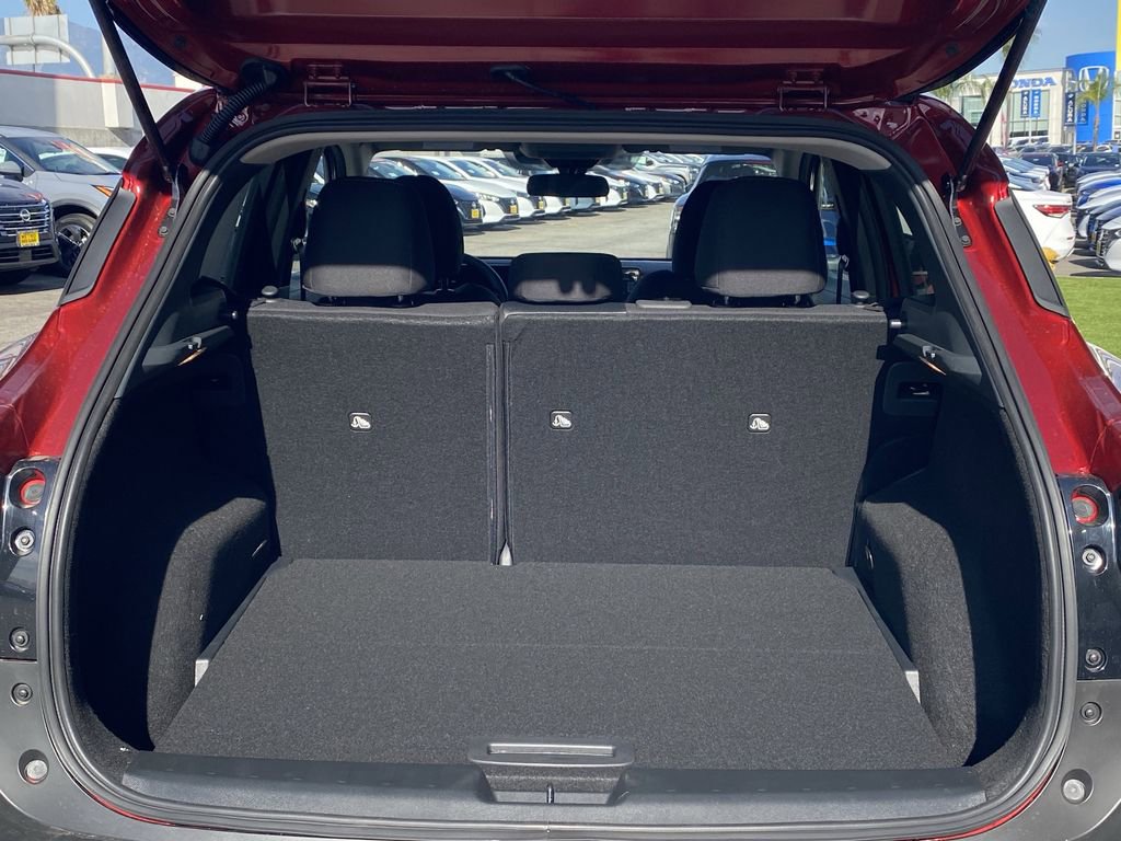 New 2026 Nissan Kicks SV image 12