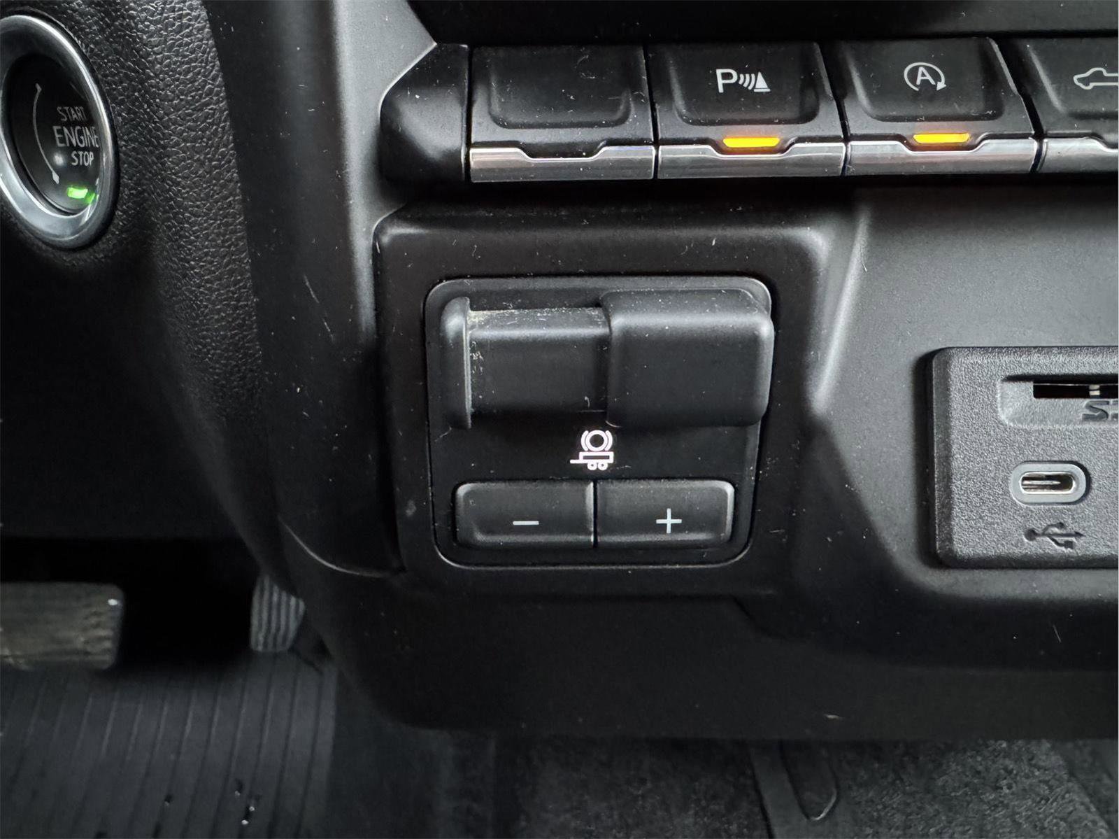 Used 2020 Chevrolet Silverado 1500 LT w/ All-Star Edition image 24