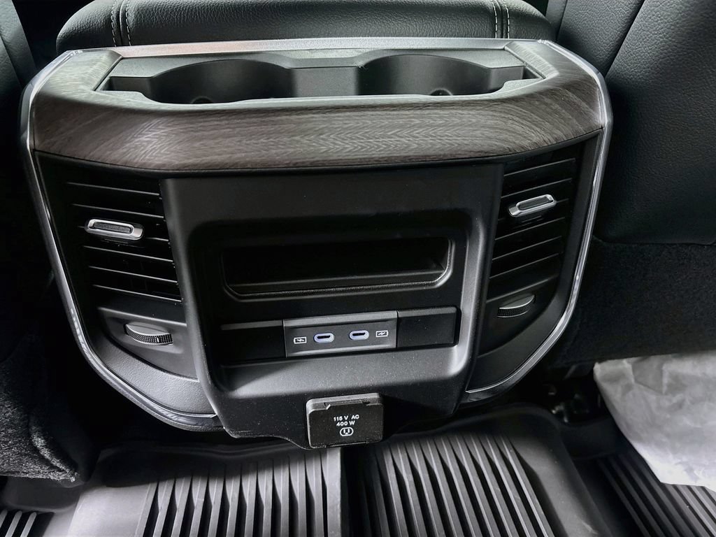 New 2027 RAM 2500 Laramie AWD/4WD image 16