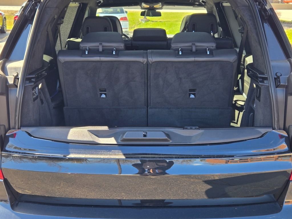 Used 2024 BMW X7 M60i w/ Executive Package AWD/4WD image 21