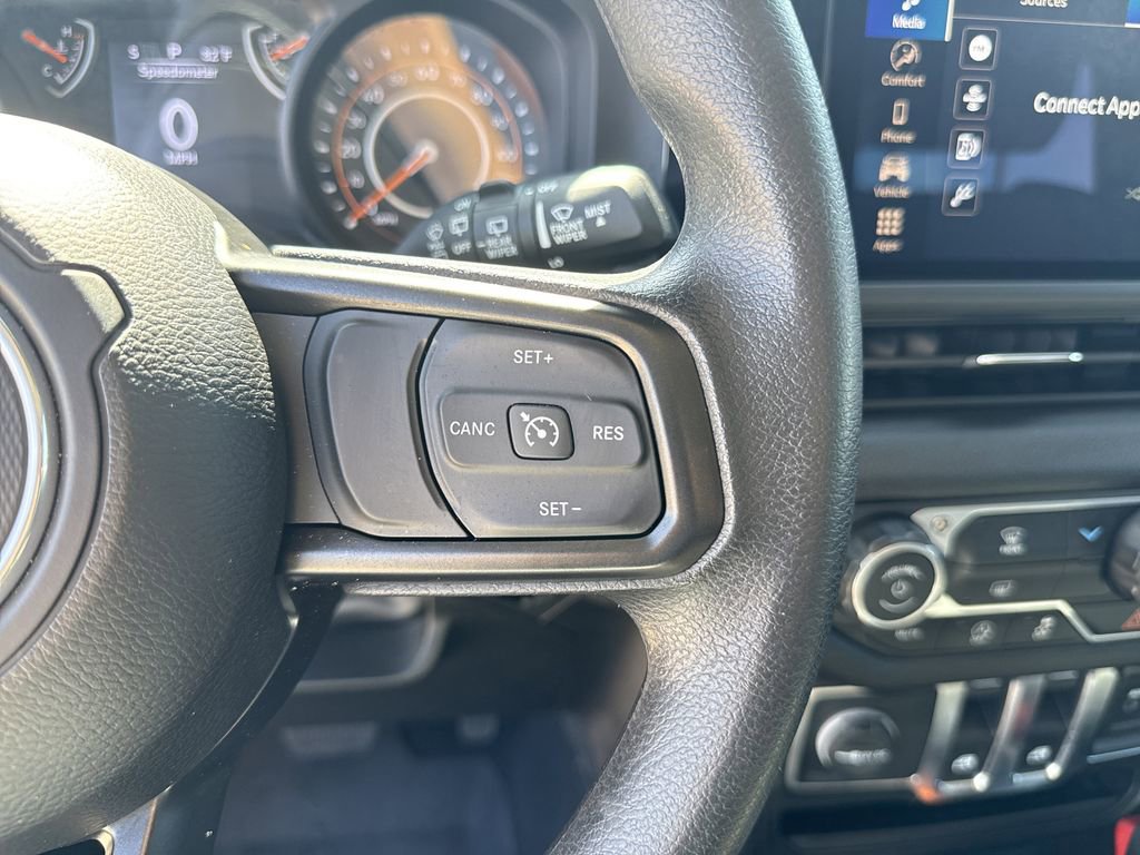 Used 2025 Jeep Wrangler Sport image 15