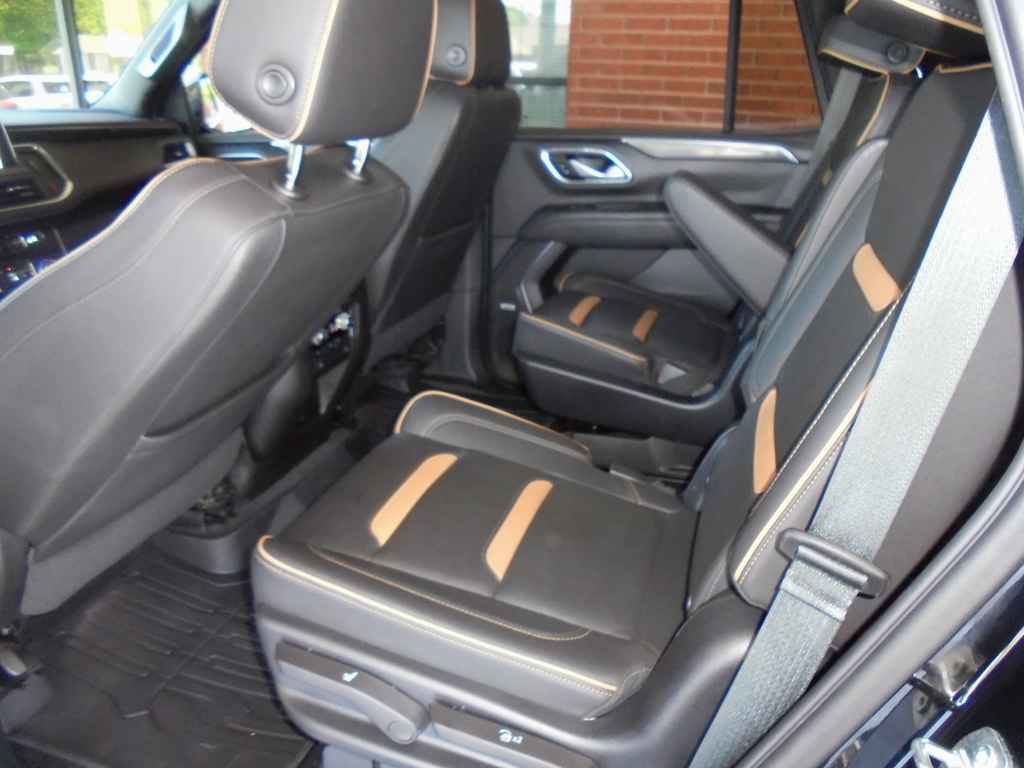 Used 2022 GMC Yukon AT4 AWD/4WD image 9