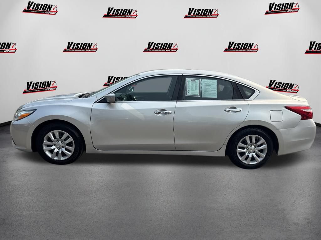 Used 2017 Nissan Altima 2.5 S w/ Power Driver Seat Package FWD image 8