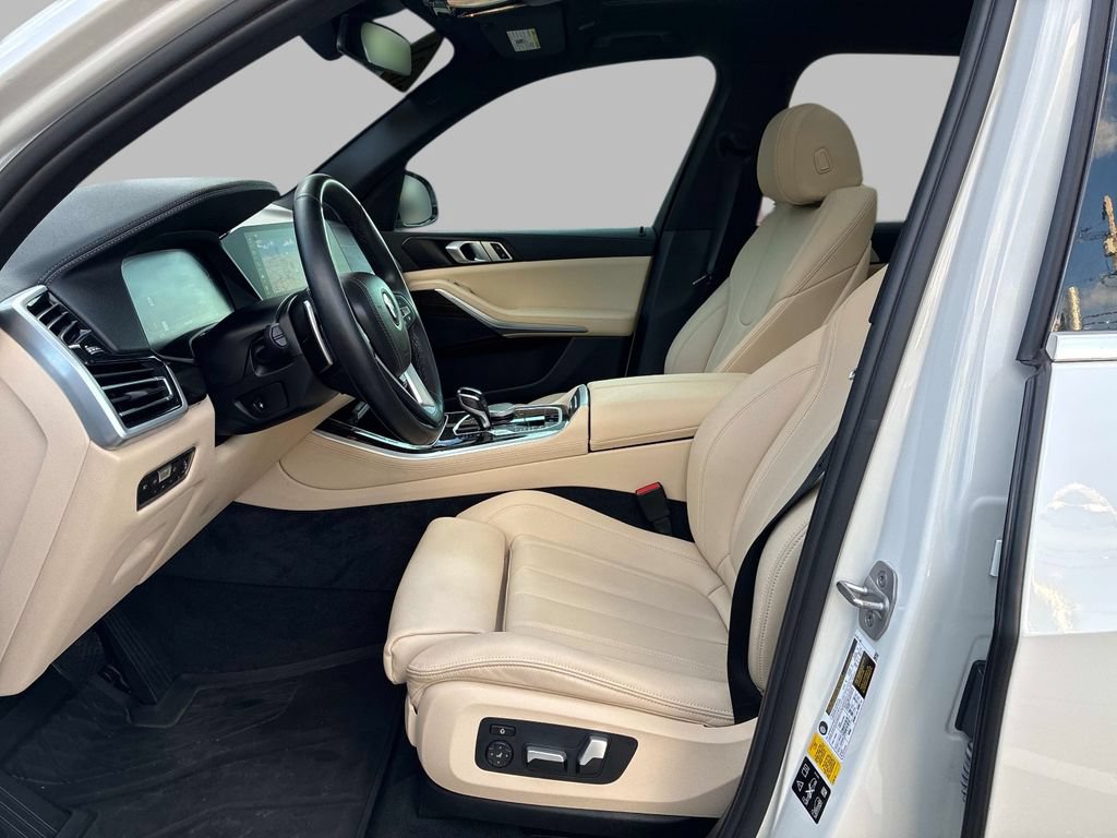 Used 2021 BMW X5 xDrive40i w/ Parking Assistance Package AWD/4WD image 24