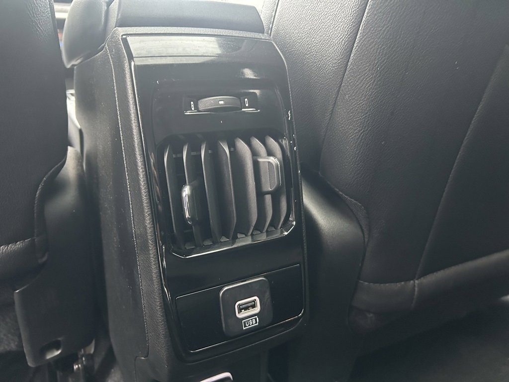 Used 2024 Jeep Compass Latitude w/ Sun and Sound Group image 30