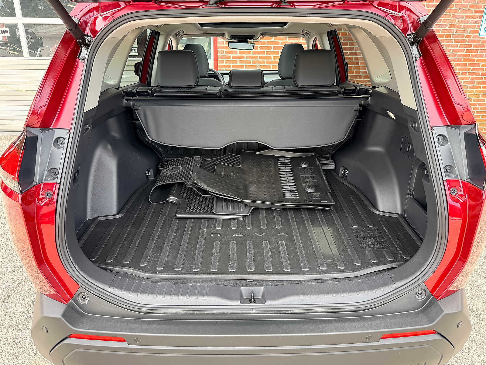 Used 2026 Toyota RAV4 XLE Premium w/ Panoramic Sun Roof Package AWD/4WD image 41