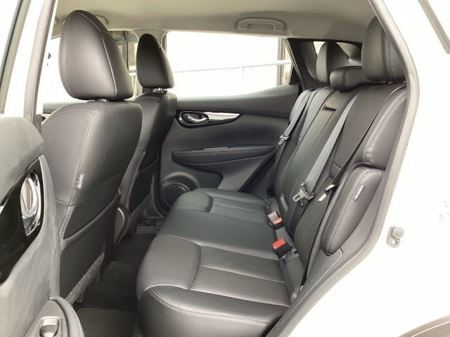 Used 2022 Nissan Rogue Sport SL image 28