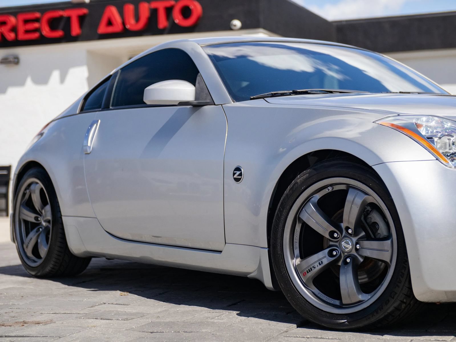 Used 2003 Nissan 350Z Touring RWD image 2