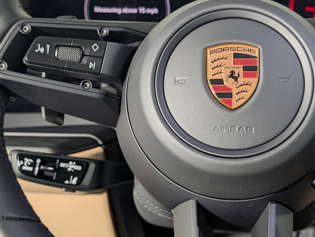 Certified 2026 Porsche Cayenne GTS AWD/4WD image 39