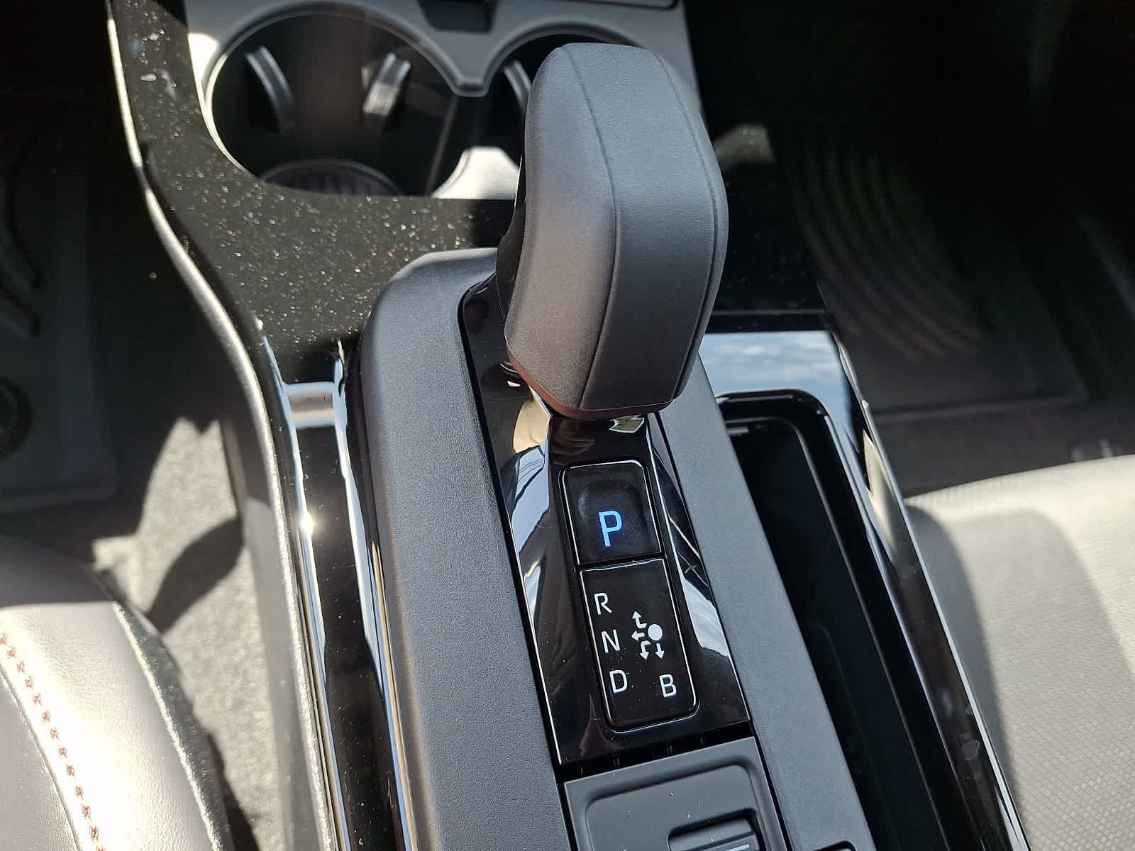 New 2026 Toyota Prius Plug-In Hybrid FWD image 9