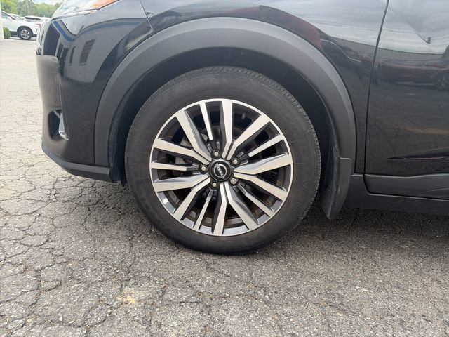 Used 2023 Nissan Kicks SV FWD image 24