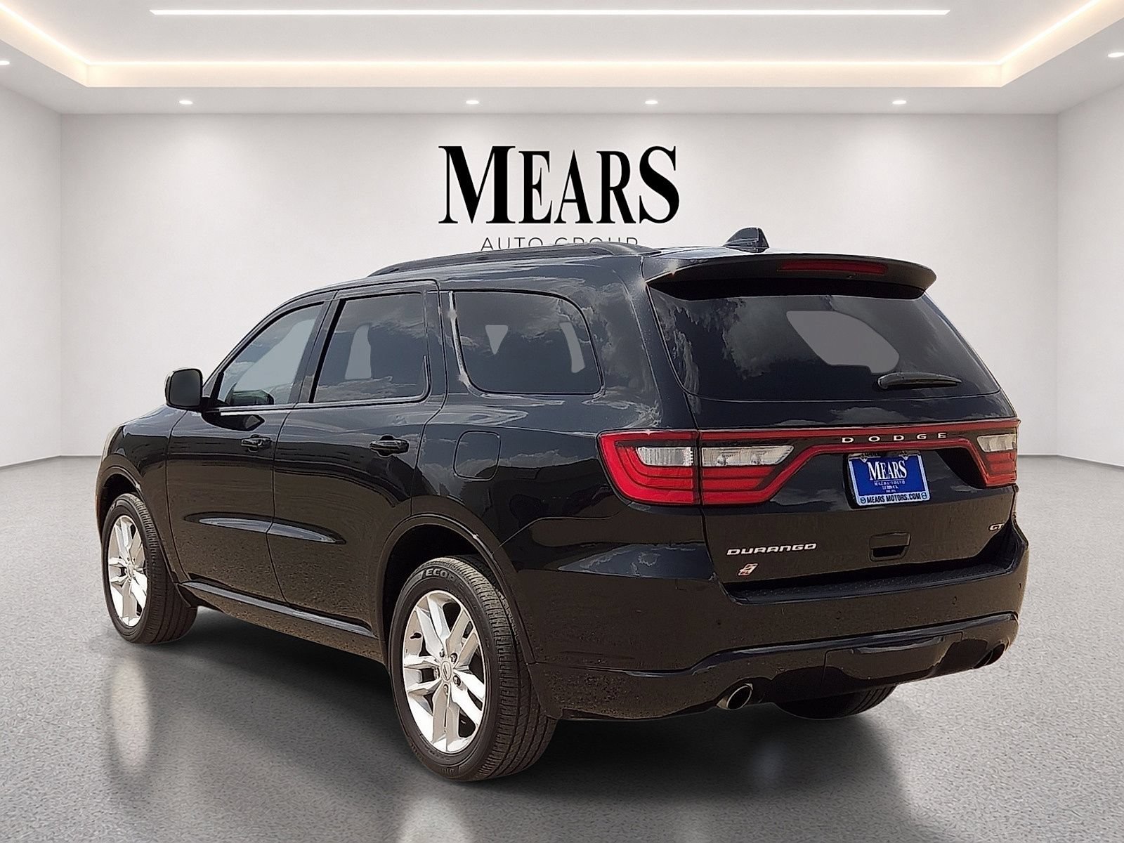 Used 2025 Dodge Durango GT AWD/4WD image 3