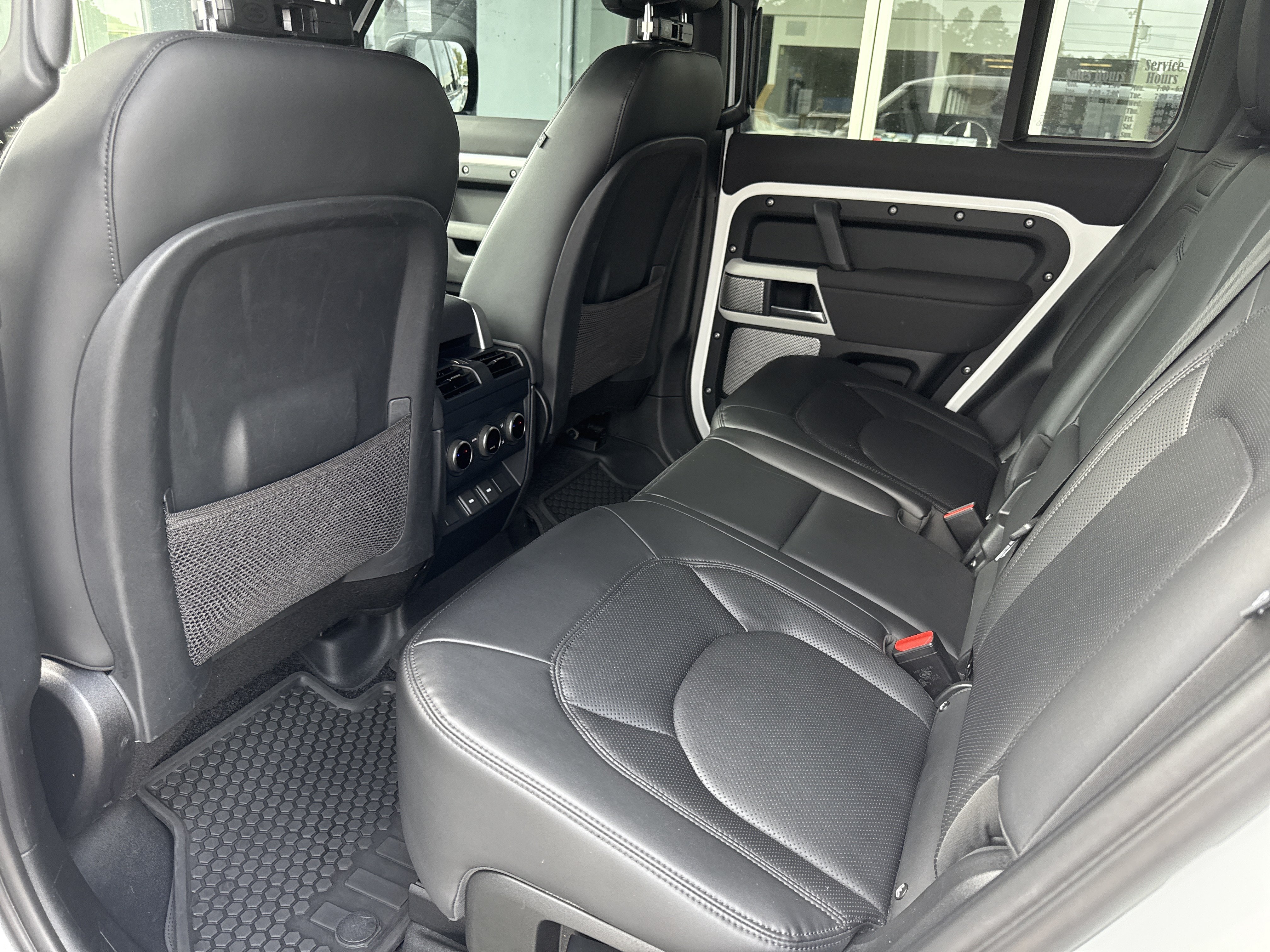 Used 2023 Land Rover Defender 130 SE AWD/4WD image 12