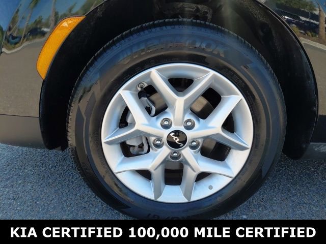 Certified 2025 Kia Soul LX FWD image 10