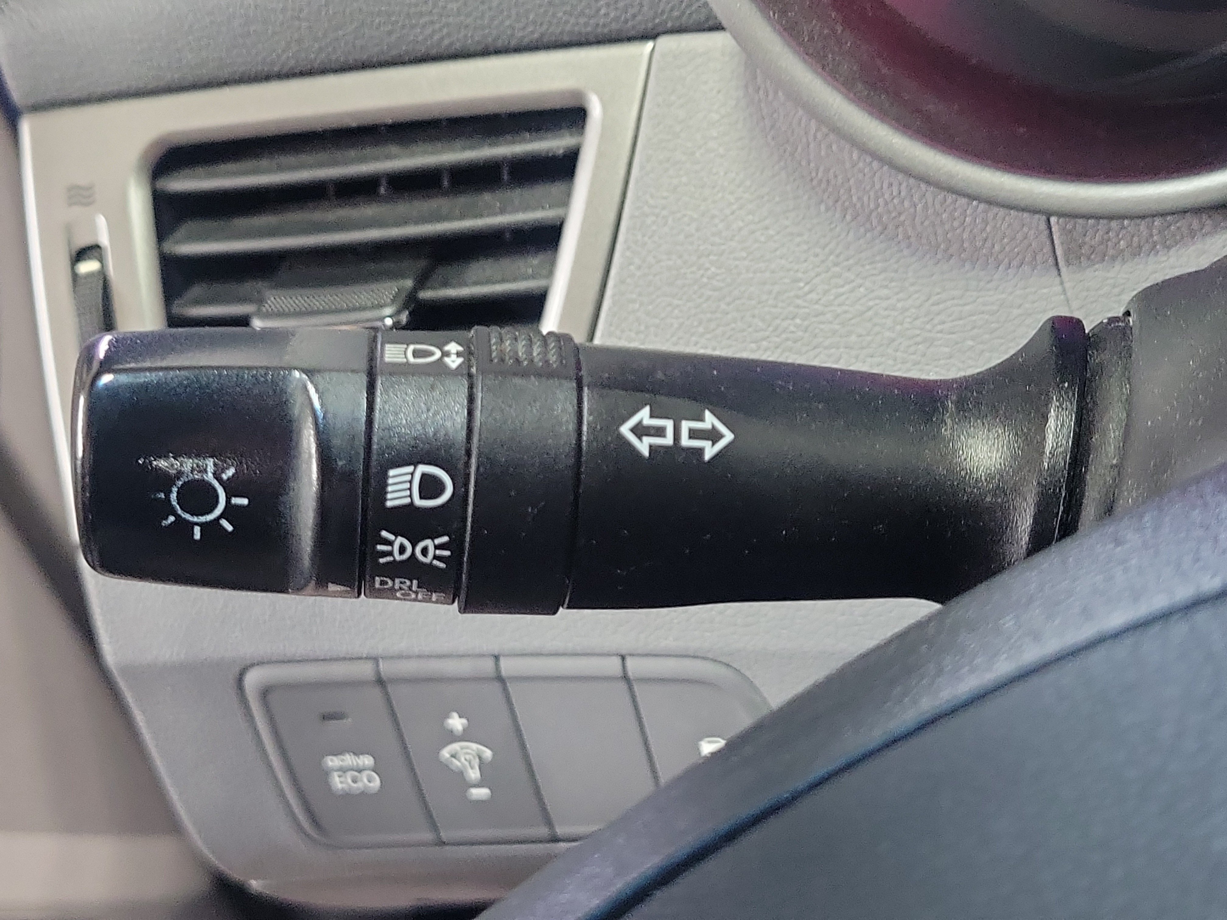 Used 2013 Hyundai Elantra GLS FWD image 24
