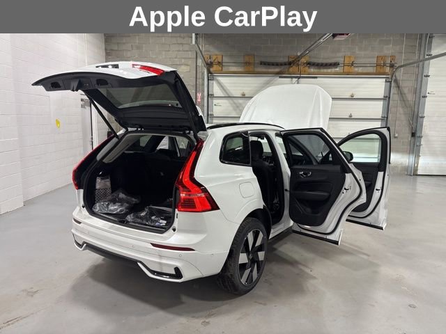 Used 2025 Volvo XC60 T8 Plus w/ Climate Package image 30