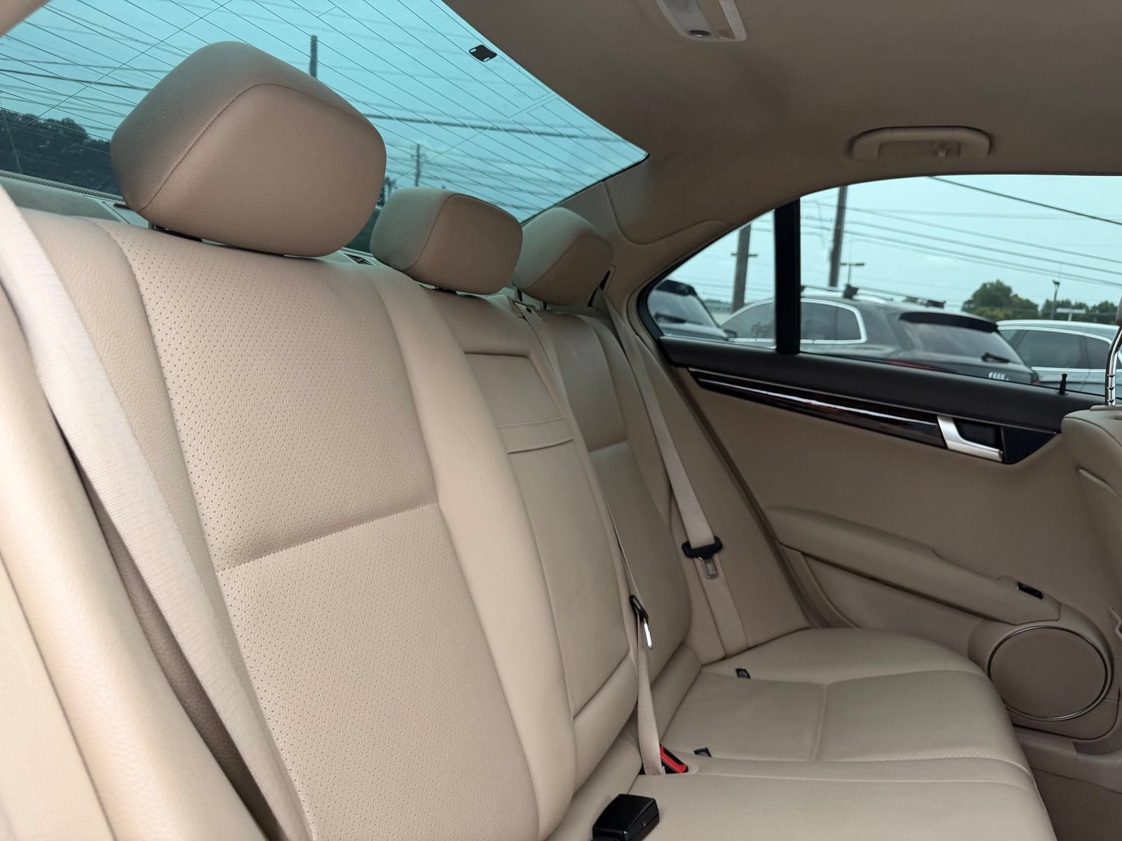 Used 2014 Mercedes-Benz C 250 Sedan image 30