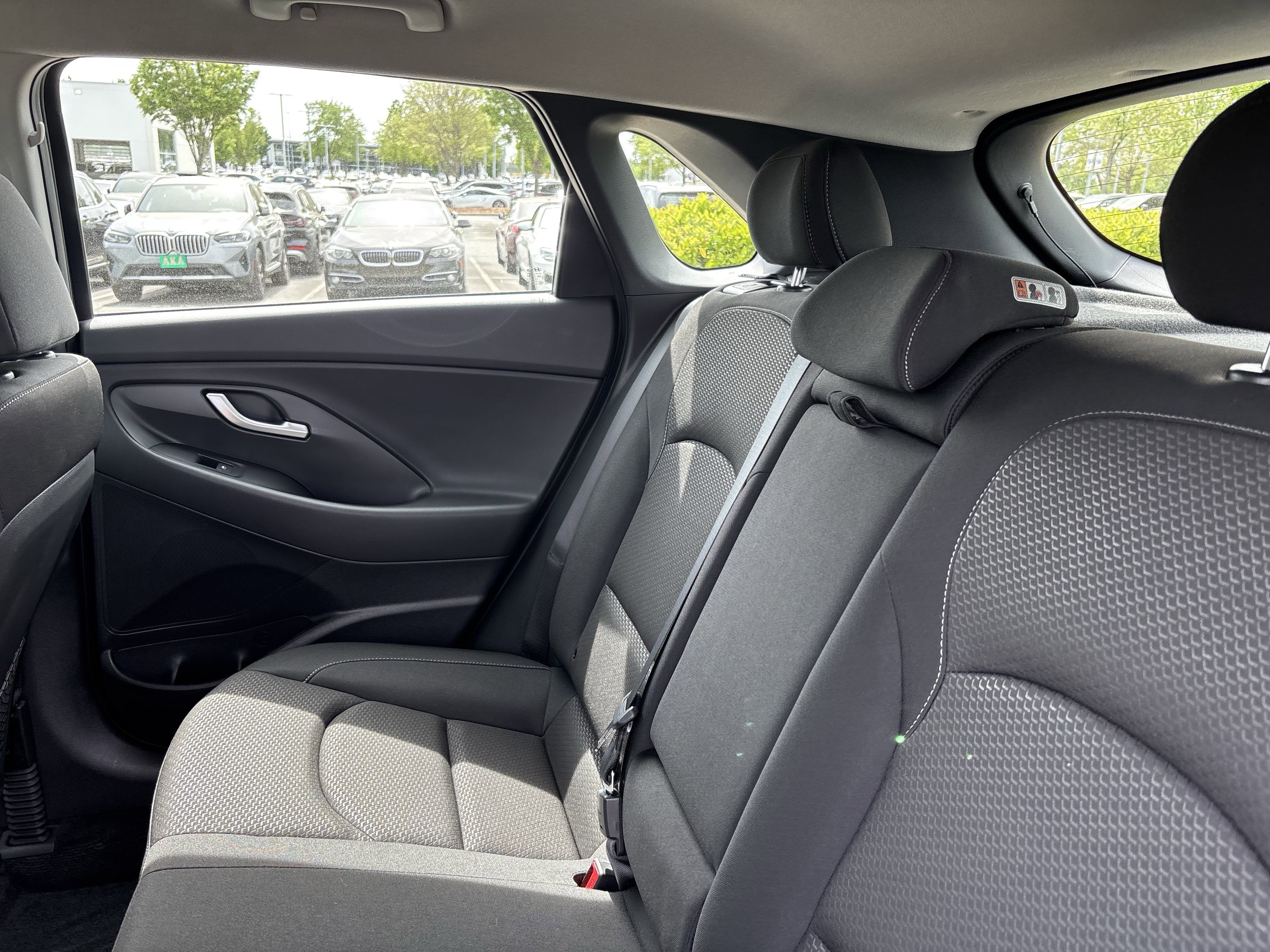 Used 2019 Hyundai Elantra GT image 30