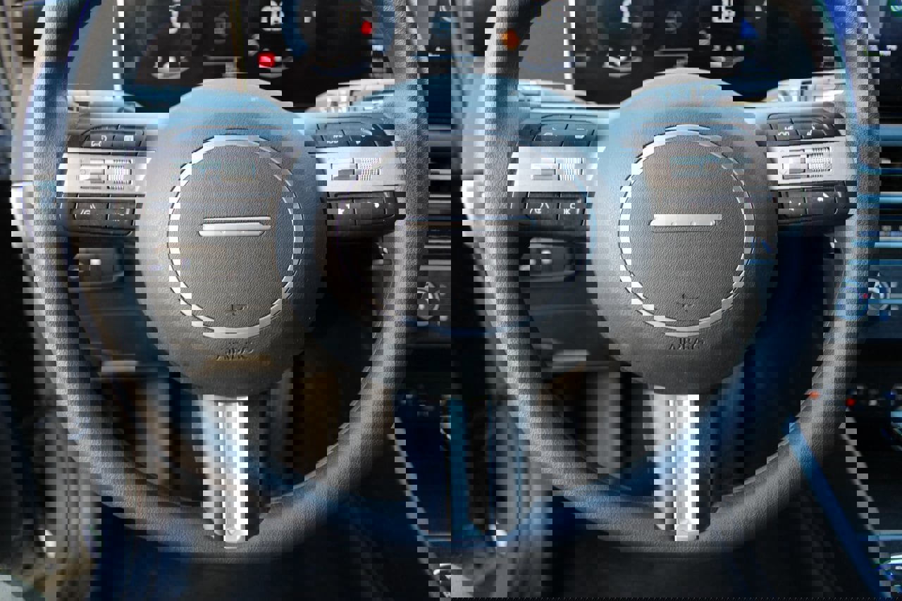 Used 2025 Hyundai Santa Cruz SE image 10