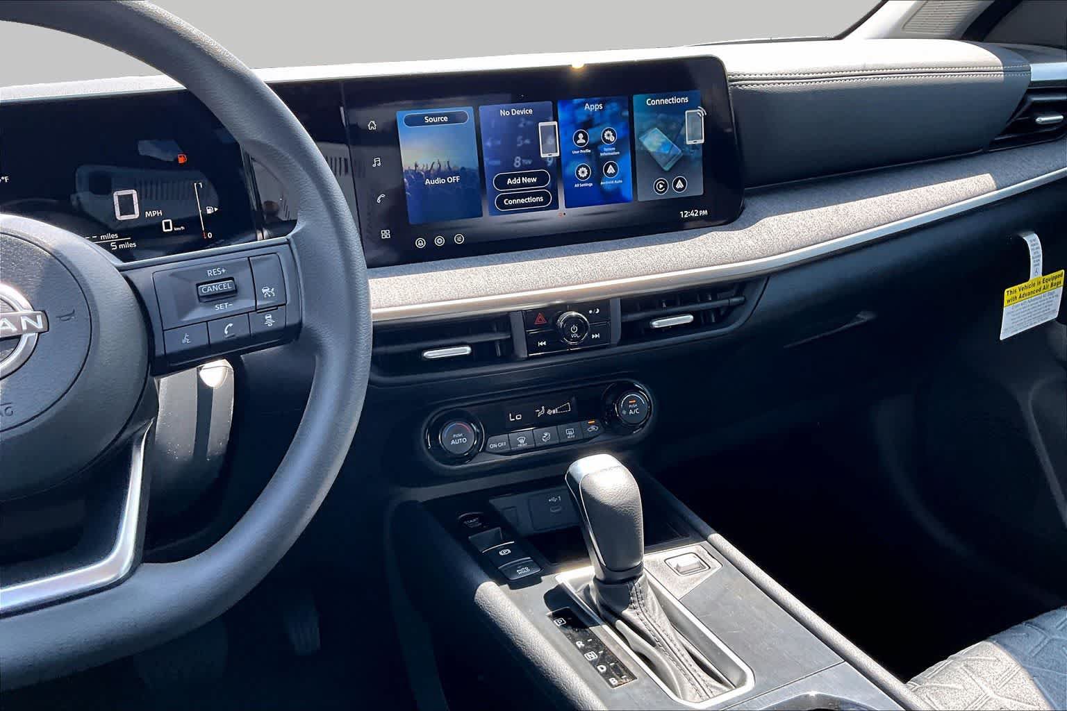 New 2027 Nissan Kicks SV FWD image 6