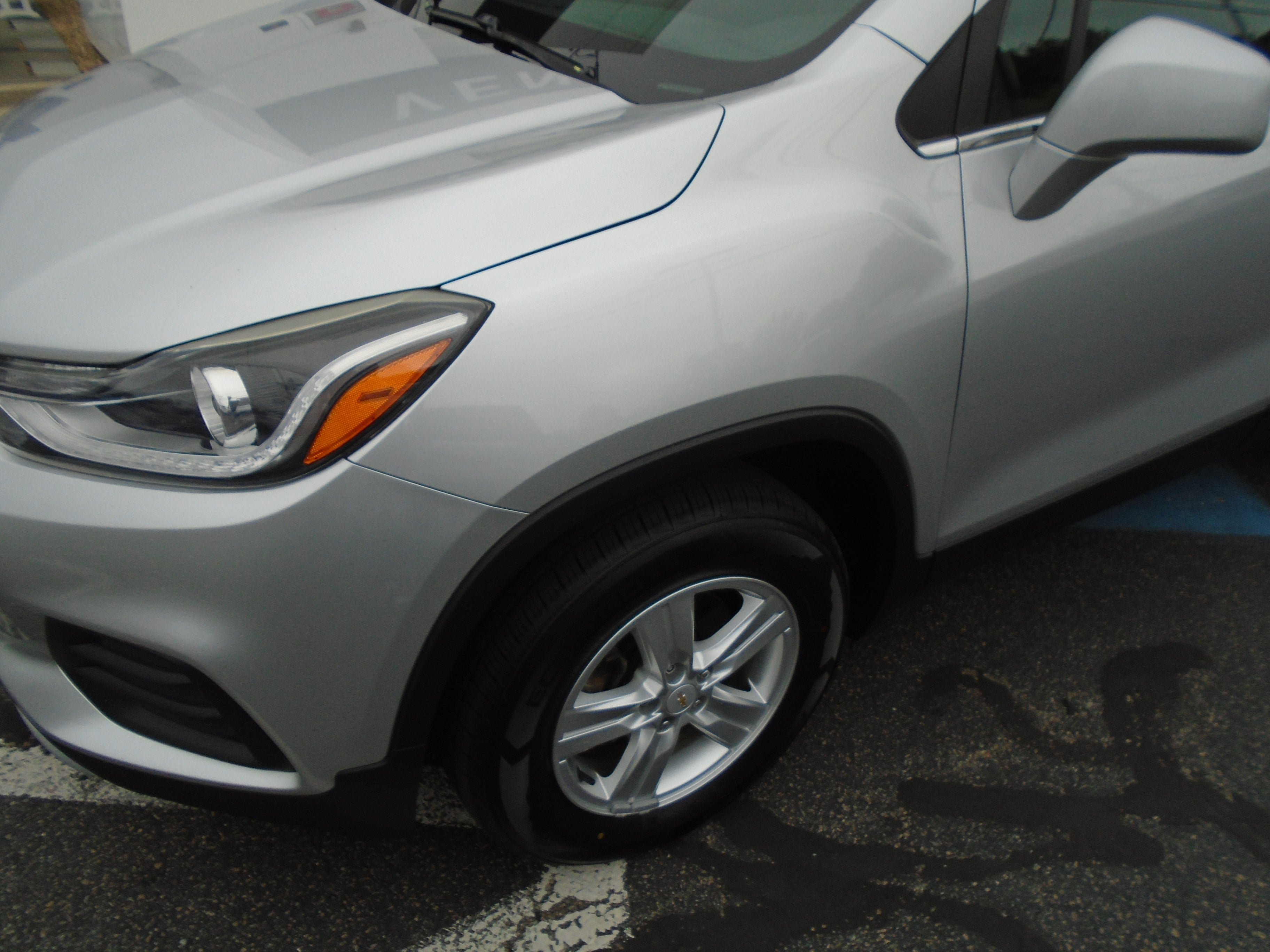 Certified 2018 Chevrolet Trax LT w/ LT Convenience Package AWD/4WD image 10