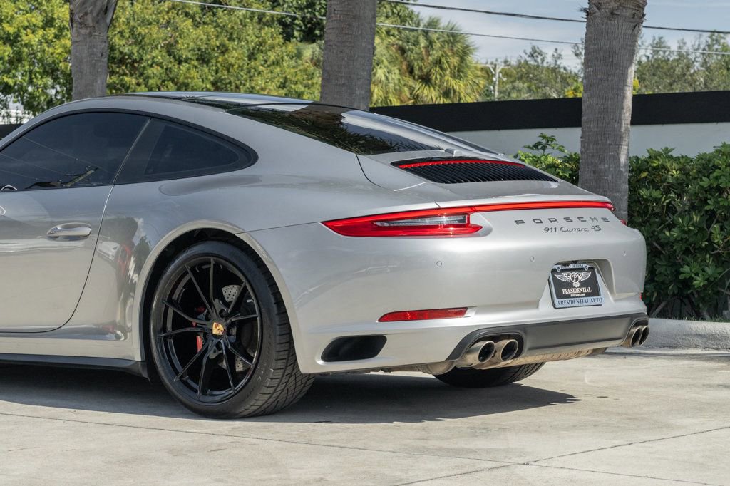 Used 2017 Porsche 911 Carrera 4S image 5