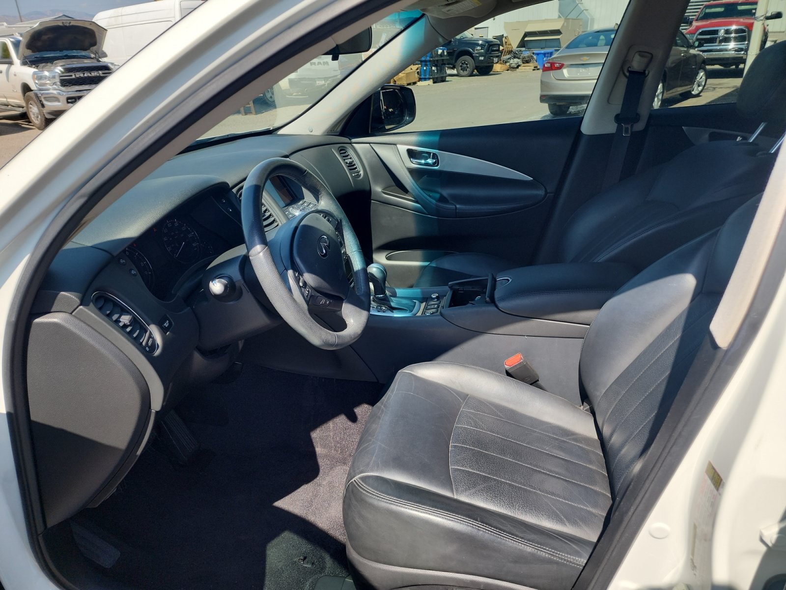 Used 2017 INFINITI QX50 2WD image 12