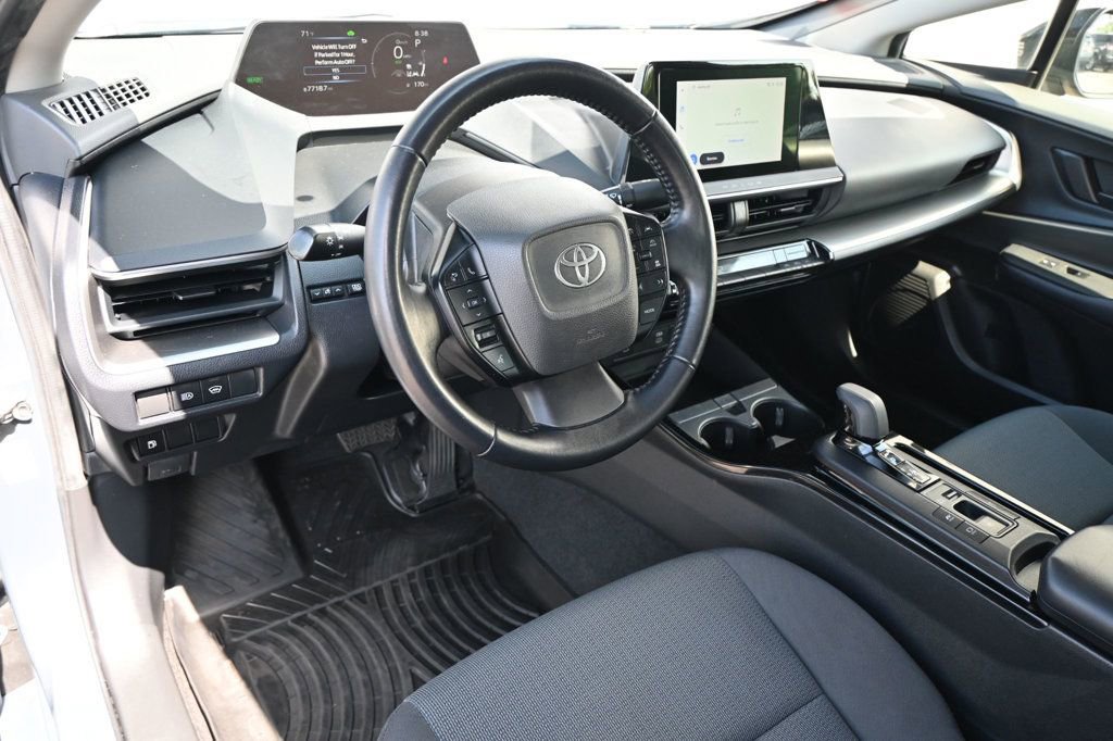 Used 2023 Toyota Prius LE image 8