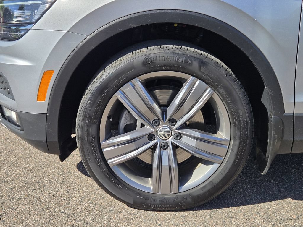 Used 2019 Volkswagen Tiguan SEL Premium w/ 3rd Row Seat Package AWD/4WD image 10