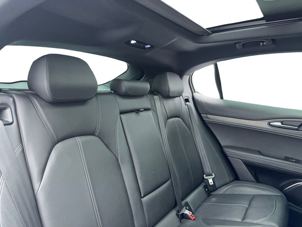 Used 2022 Alfa Romeo Stelvio Ti AWD/4WD image 40