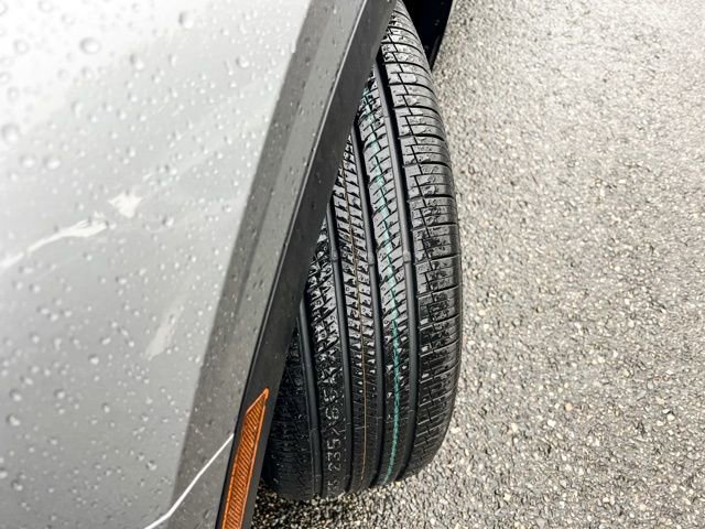 Certified 2024 Kia Sportage LX image 3