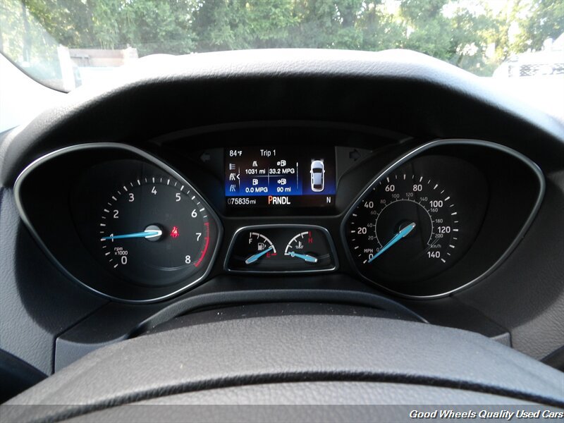 Used 2018 Ford Focus SE FWD image 15