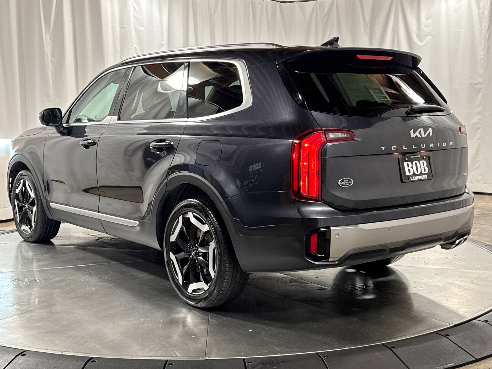 Used 2025 Kia Telluride S AWD/4WD image 10