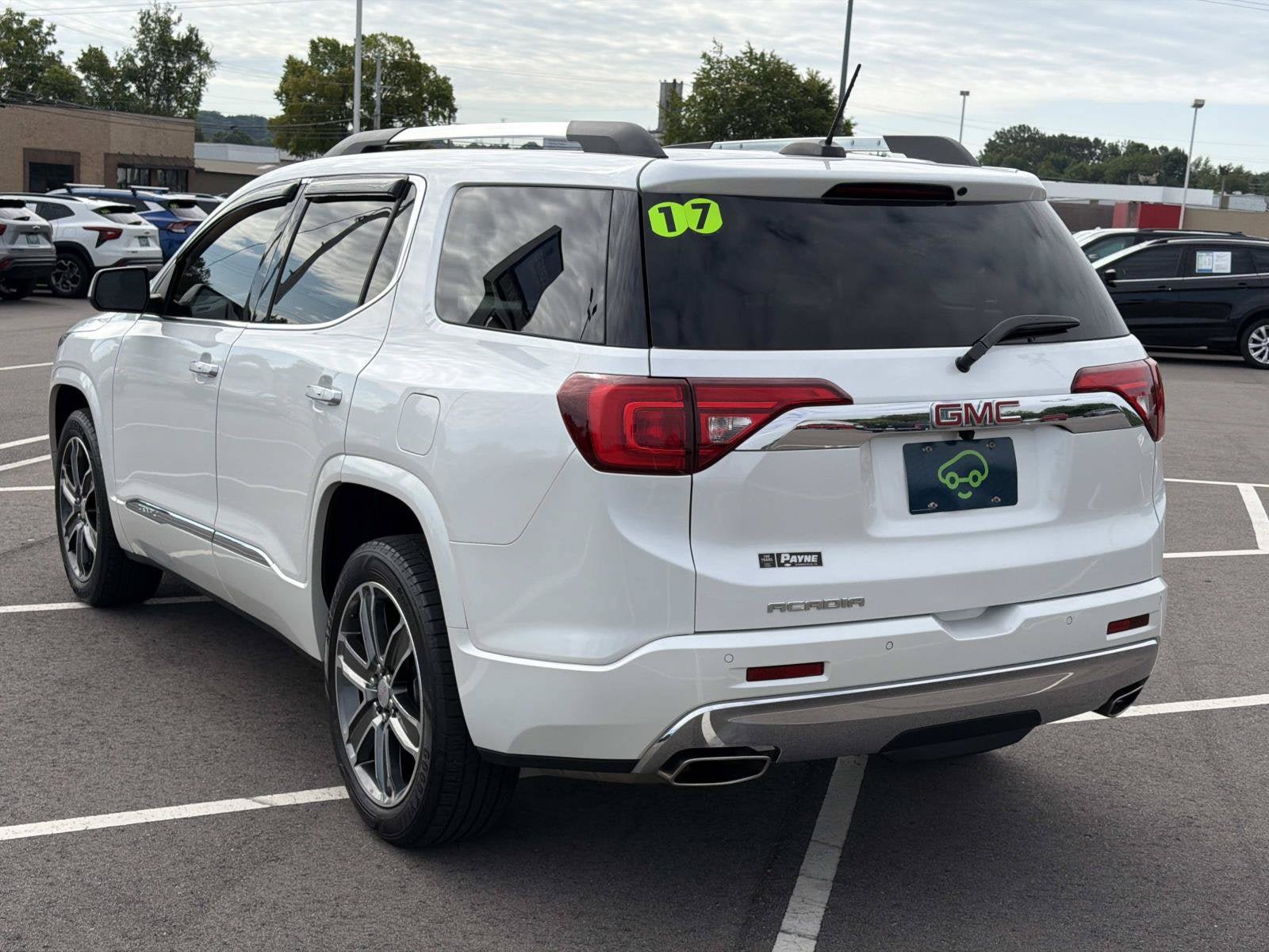 Certified 2017 GMC Acadia Denali w/ Technology Package FWD image 5