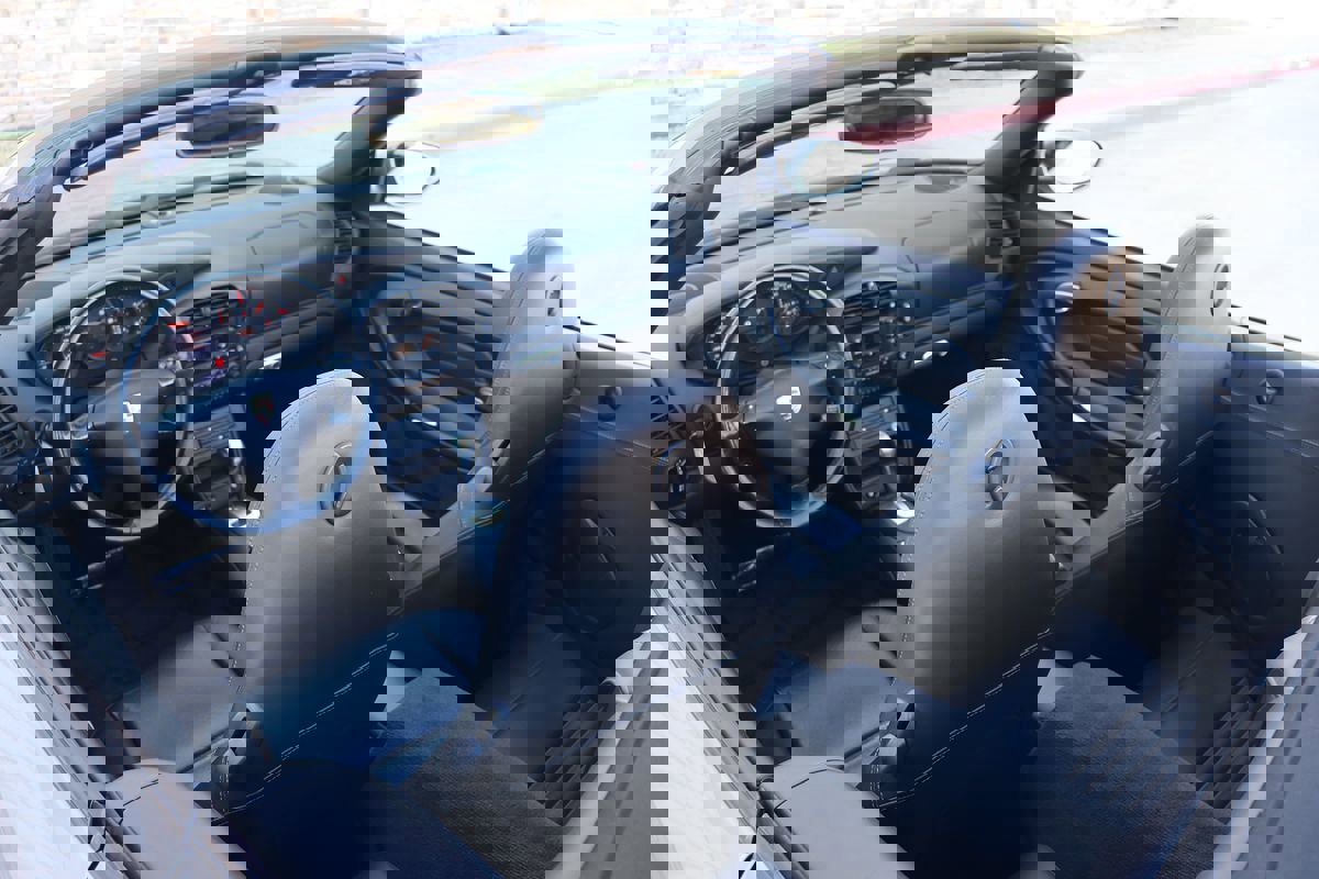 Used 2002 Porsche 911 Carrera image 36