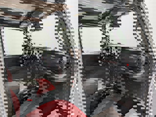 Used 2024 Jeep Wrangler Unlimited Rubicon 392 image 18