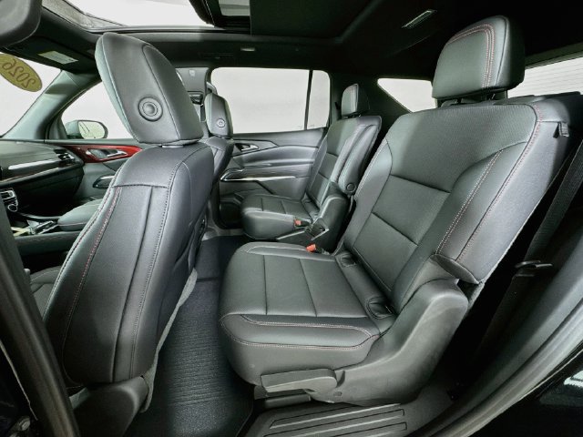 Used 2026 Chevrolet Traverse Z71 w/ Driver Confidence Package AWD/4WD image 23